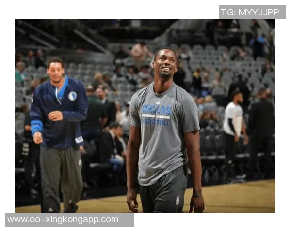 黄忠本赛季防守表现出色每回合防挡拆仅让对手得分058分 黄忠本赛季防守表现出色每回合防挡拆仅让对手得分058分